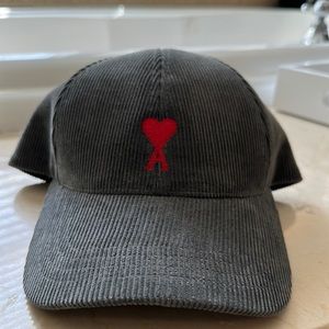 Ami de coeur cap